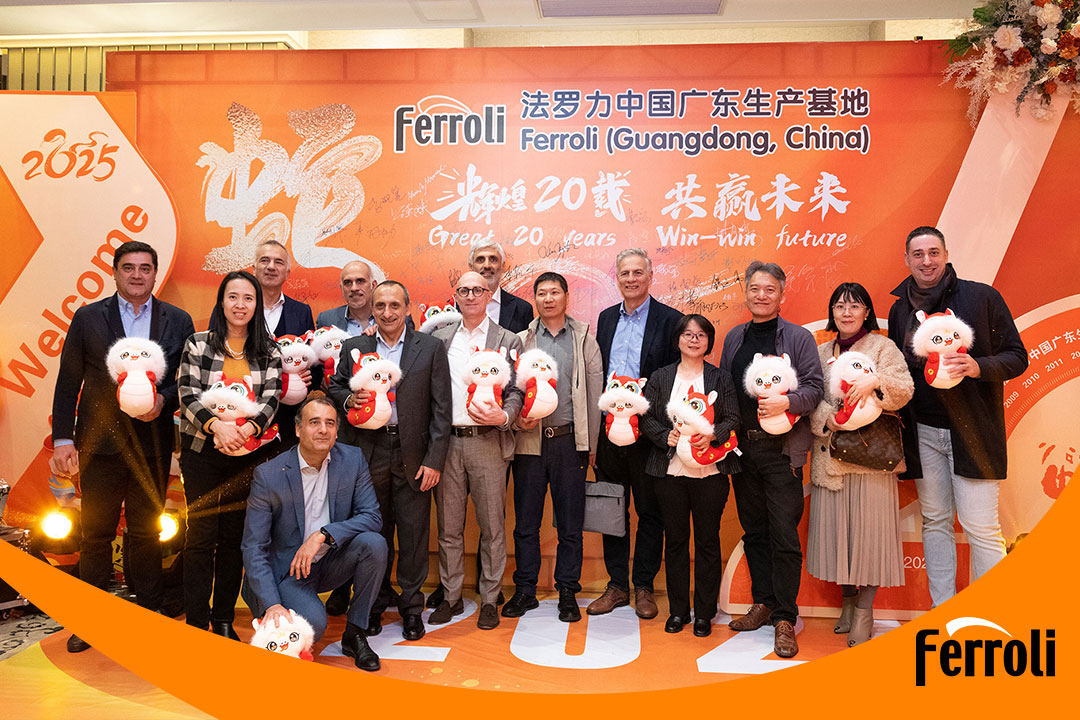 绚烂20载 共赢未来 | 千赢国际2025新春晚会圆满落幕